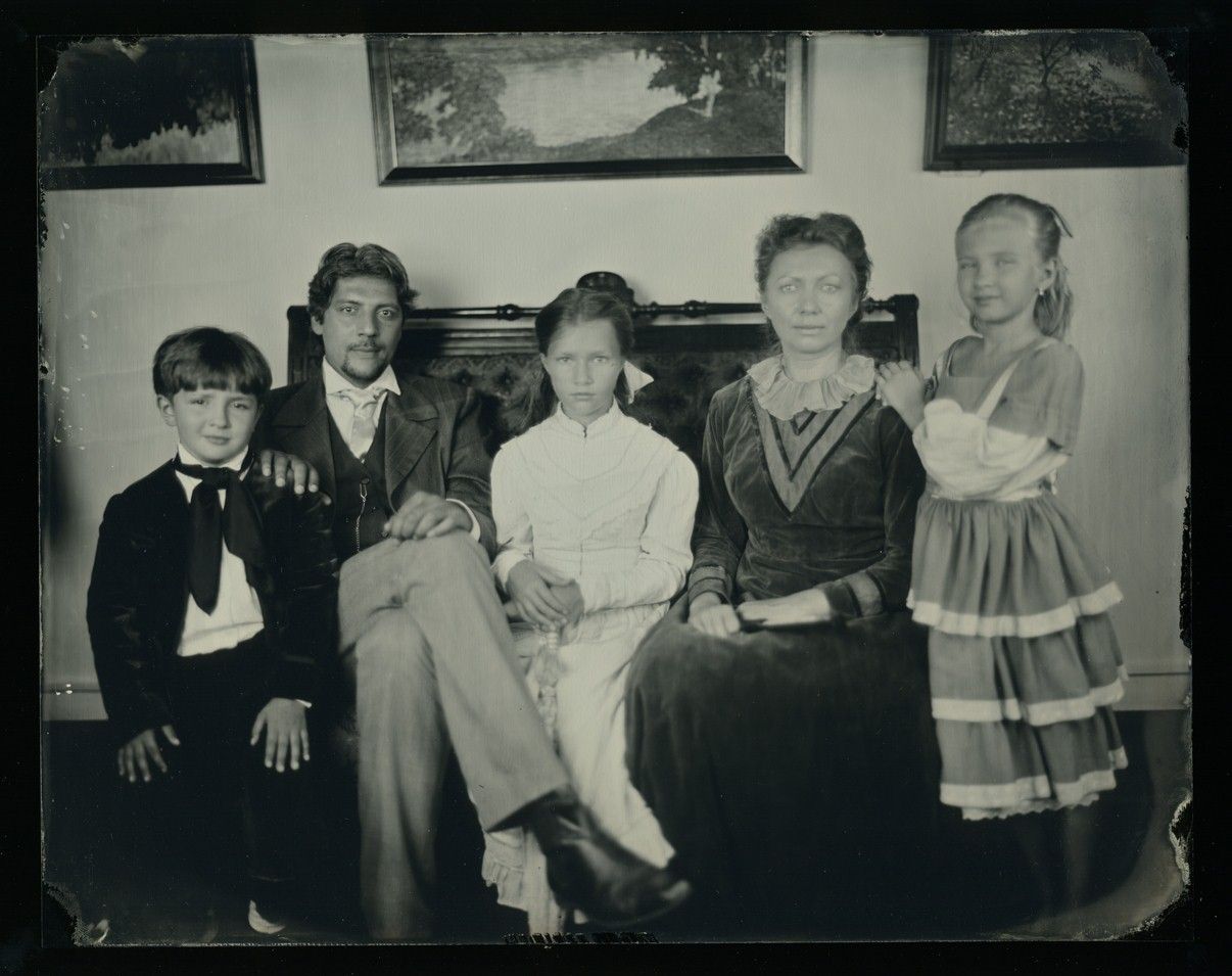 черно белое семейное фото