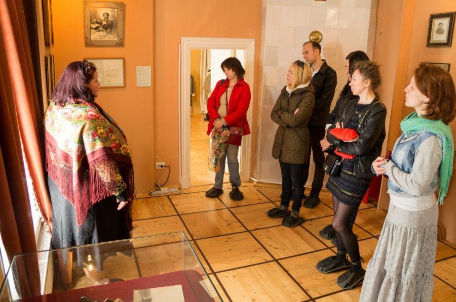 Сотрудники Дома семейных традиций «Кристиан» в музее-усадьбе «Мураново»