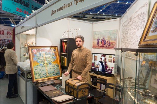 Михаил Шевелев на выставке-ярмарке «Блошиный рынок»